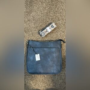 Bostanten crossbody bag NWT